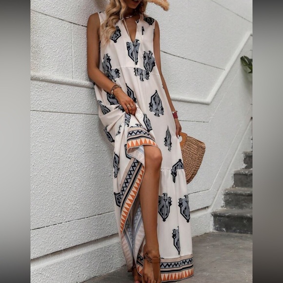 Boho geo print tie neck maxi dress - Picture 3 of 6